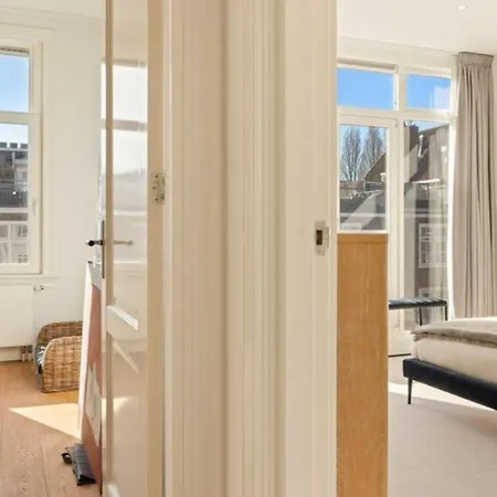 Apartment With Unique Design B Apartman Amszterdam