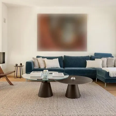 Apartment With Unique Design B Apartman *