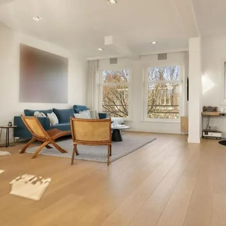 Apartment With Unique Design B * Amszterdam